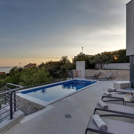 Oscar Dom wakacyjny Makarska