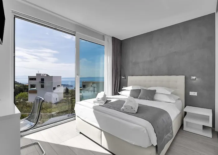 別荘 Oscar マカルスカ